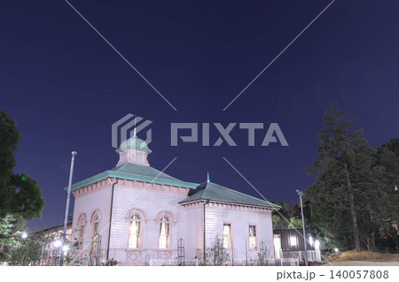 【神奈川県平塚市の名所】八幡山の洋館(夜景) 【神奈川県平塚市の名所】八幡山の洋館(夜景) 140057808