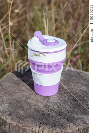 Empty violet-white foldable silicone mug Empty violet-white foldable silicone mug 140059213