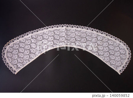 Vintage Elegant White Lace Detachable Collar for Dress, Delicate Floral Pattern False Necklace Cuff 140059852