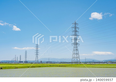 鉄塔 高圧鉄塔 送電線 鉄塔 高圧鉄塔 送電線 140059937