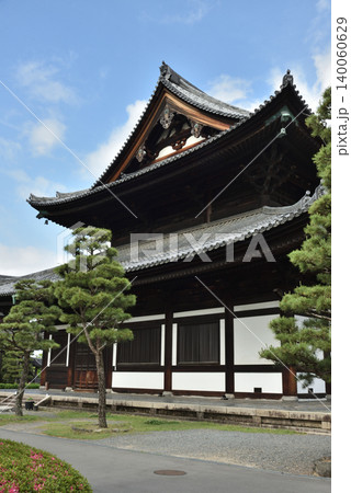 大本山東福寺 側面からの本堂(京都市東山区) 大本山東福寺 側面からの本堂(京都市東山区) 140060629