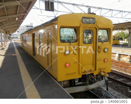 JR小野田線用・国鉄型123系電車 JR小野田線用・国鉄型123系電車 140061001