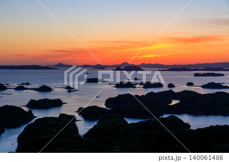 初夏の展海峰から見た夕景　長崎県佐世保市 140061486