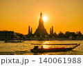 Sunset at Wat Arun, Bangkok, Thailand 140061988