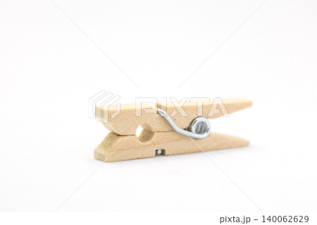 Wooden Cloth Pegs isolate on white background 140062629