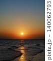 アフリカの海に沈む夕日 140062793