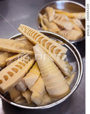 春の食材 タケノコ 春の食材 タケノコ 140064109