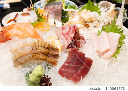 おいしい刺身盛り合わせ 140065278
