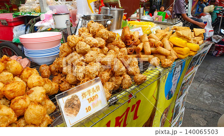 A Fast Food Stall At Chinatown Area In Bangkok, Thailand. A Fast Food Stall At Chinatown Area In Bangkok, Thailand. 140065503