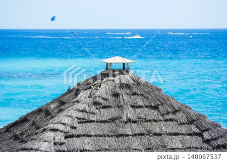 Thatched Roof Pavilion by the Ocean - Tropical Architecture and Coastal Relaxation Thatched Roof Pavilion by the Ocean - Tropical Architecture and Coastal Relaxation 140067537