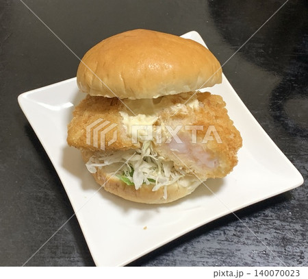 エビカツバーガー えびカツバーガー 北海道名物 エビカツバーガー えびカツバーガー 北海道名物 140070023