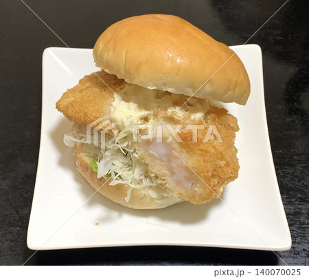 エビカツバーガー えびカツバーガー 北海道名物 エビカツバーガー えびカツバーガー 北海道名物 140070025