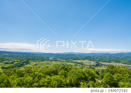 山形の自然風景　山並みの雄大な景観 140072582