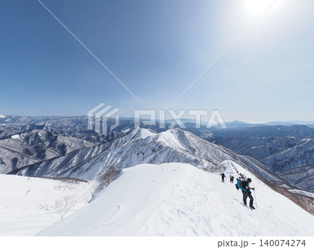2月中旬の谷川岳(群馬県みなかみ町・新潟県湯沢町) 2月中旬の谷川岳(群馬県みなかみ町・新潟県湯沢町) 140074274