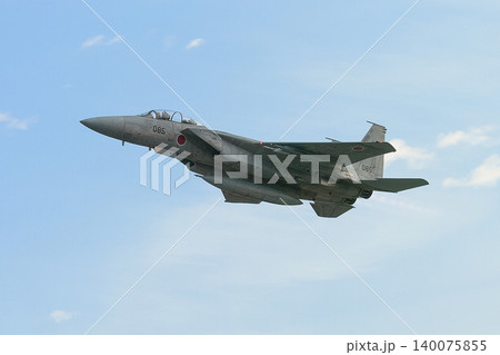 離陸する航空自衛隊F-15DJイーグル 離陸する航空自衛隊F-15DJイーグル 140075855