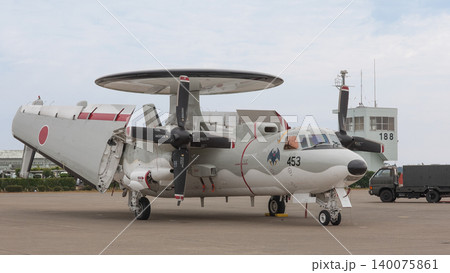 駐機場の航空自衛隊E-2Cホークアイ 駐機場の航空自衛隊E-2Cホークアイ 140075861