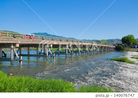 初夏の嵐山を静かに散策するコース 140076747