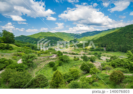 稲渕の棚田　秘密の展望台からの景観　奈良県明日香村 140076803