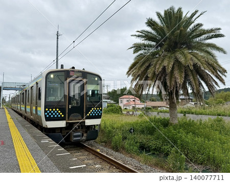 E131系0番台 外房線 浪花駅 140077711