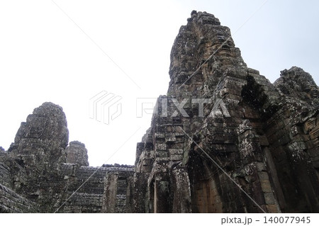 アンコールワット バイヨン Bayon アンコールワット バイヨン Bayon 140077945