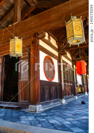萬福寺 和む布袋座像のご利益：商売繁盛,開運招福,学業成就,健康長寿 140078094