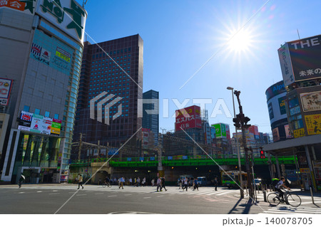 【東京都】6月・朝の西新宿 【東京都】6月・朝の西新宿 140078705