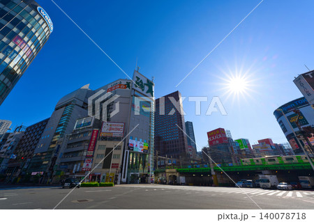 【東京都】6月・朝の西新宿 【東京都】6月・朝の西新宿 140078718