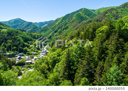 信州の田舎『奈川』 新緑シーズン 《長野県 松本市》 140080050
