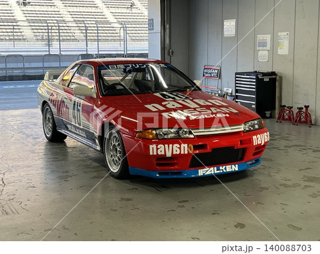 スカイラインGTR N1耐久 日産プリンス栃木 R32 140088703