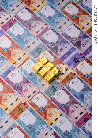 Qatari gold bars or ingots as a tool for...の写真素材 [140088777] - PIXTA