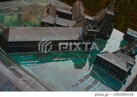 Bronze miniature model of a historical architectural 140090438