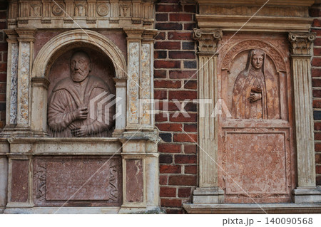 statue, bronze, sculpture, urban, city, souvenir shop statue, bronze, sculpture, urban, city, souvenir shop 140090568