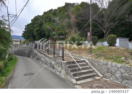 孝昭天皇 掖上博多山上陵(奈良県御所市) 孝昭天皇 掖上博多山上陵(奈良県御所市) 140095437