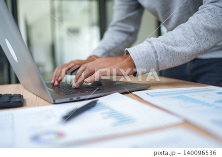 Online Business Financial Analysis For Investment Reporting Accounting And Budget Forecasting Online Business Financial Analysis For Investment Reporting Accounting And Budget Forecasting 140096536