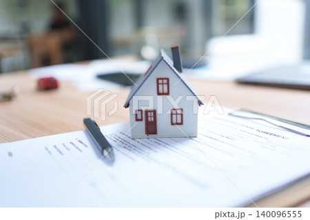 Real Estate Lease Agreement For Property Rental Mortgage Ownership And Legal Contract Real Estate Lease Agreement For Property Rental Mortgage Ownership And Legal Contract 140096555