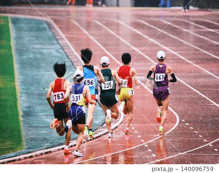 陸上の試合 140096759