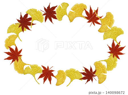 【紅葉とイチョウの丸フレーム】手刺繍イラスト素材 140098672