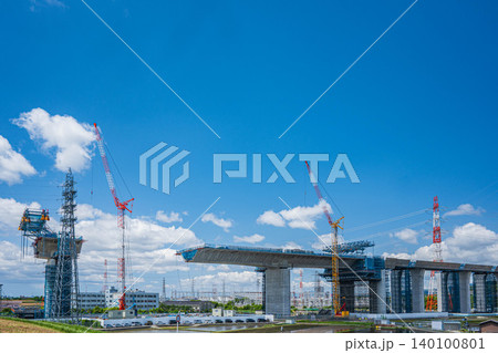 工事中の新名神高速道路　大阪府高槻市 140100801