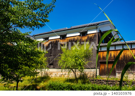 【京都風景】酒どころ伏見 濠川の新緑の風景 【京都風景】酒どころ伏見 濠川の新緑の風景 140103976