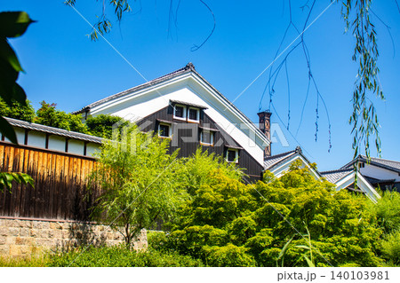 【京都風景】酒どころ伏見 濠川の新緑の風景 【京都風景】酒どころ伏見 濠川の新緑の風景 140103981