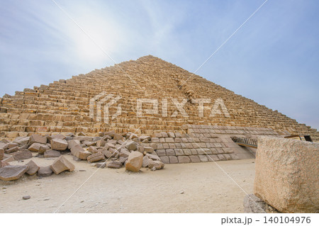 The Pyramid of Menkaure in Giza, Egypt 140104976