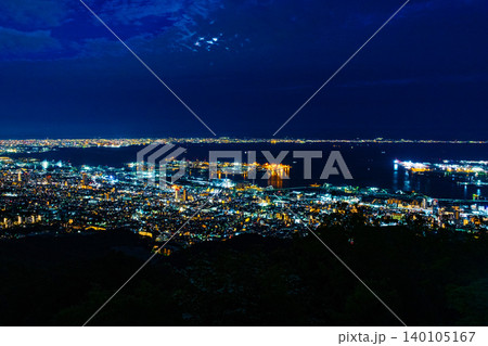 神戸・摩耶山・掬星台の夜景 (日本三大夜景) 神戸・摩耶山・掬星台の夜景 (日本三大夜景) 140105167