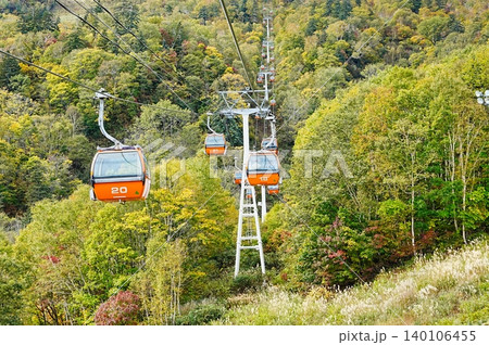 札幌国際スキー場 秋祭り~紅葉ゴンドラの風景 札幌国際スキー場 秋祭り~紅葉ゴンドラの風景 140106455