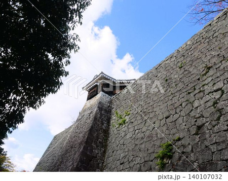松山城　迫力の石垣（愛媛県） 140107032