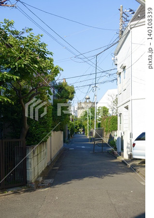 駒沢給水塔へ向かう水道みち 駒沢給水塔へ向かう水道みち 140108339