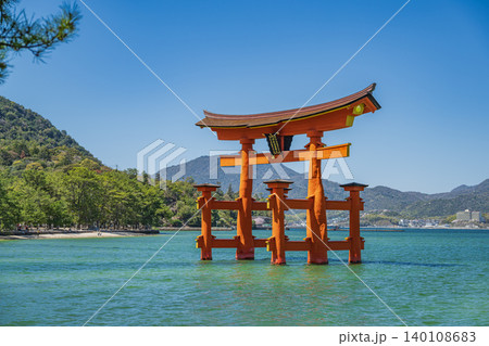 厳島神社 大鳥居 140108683