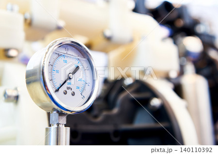 Pressure gauge liquid inside Pressure gauge liquid inside 140110392