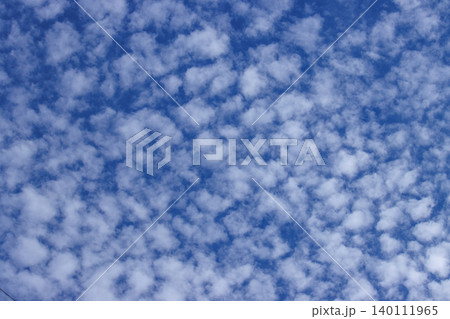 雲が広がる空 雲が広がる空 140111965