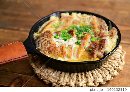 フィッシュカツの卵とじ フィッシュカツの卵とじ 140132519