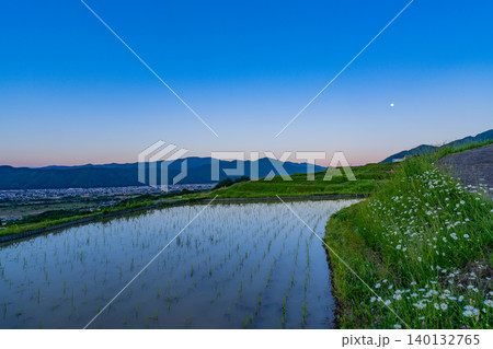 【長野県】姨捨の棚田 田毎の月 【長野県】姨捨の棚田 田毎の月 140132765
